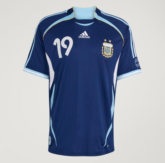 Camiseta Argentina Retro Away 05/06