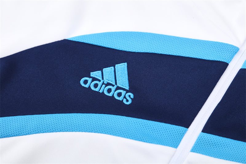 Camiseta de entrenamiento retro de manga larga del Real Madrid 09/10