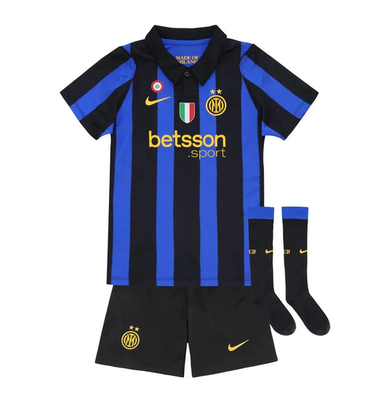 Camiseta y Pantalon Corto para Niño Inter Home 26/27 - Con Medias Scudetto + Coccarda