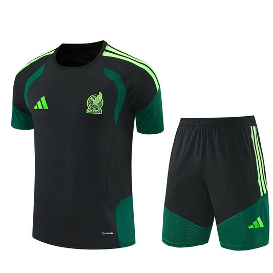 Camiseta y Pantalón entrenamiento México Niño 26/27