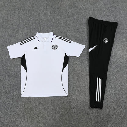 Camiseta y pantalón Manchester United 25/26