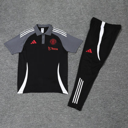 Camiseta y pantalón Manchester United 25/26