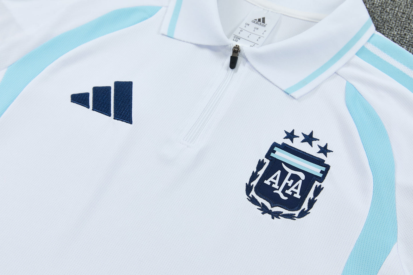 Camiseta y pantalón Argentina 26/27