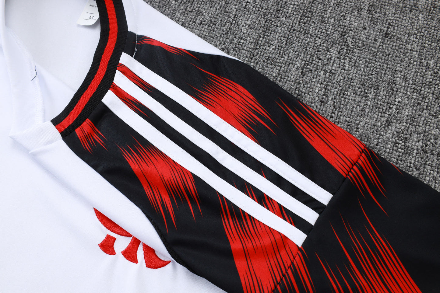 Camiseta y Pantalón corto Entrenamiento Flamengo 25/26