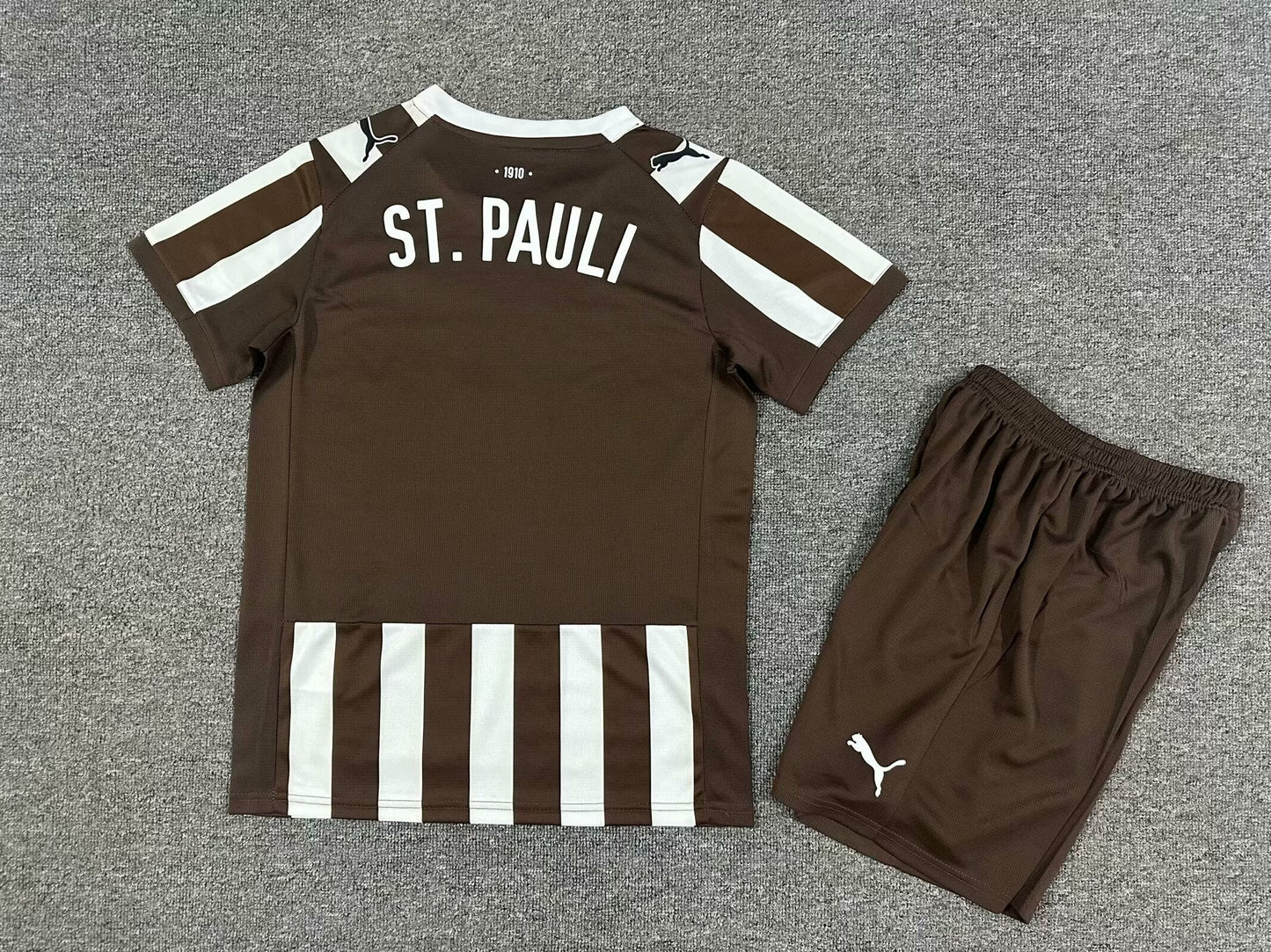 Camisa e Pantalones Cortos para Niño St. Pauli Home 25/26