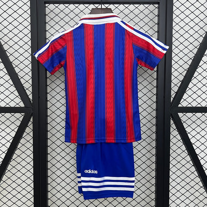 Camiseta y Pantalones Cortos para Niños Retro Bayern de Múnich 95/97