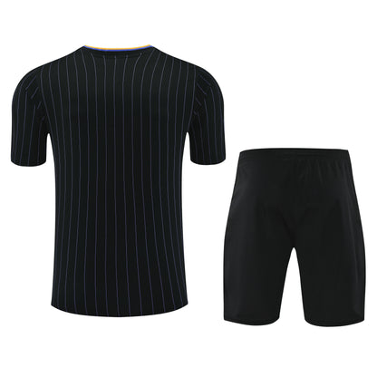 Camiseta y Pantalón entrenamiento Manchester United 25/26