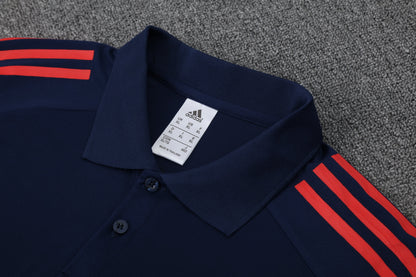 Camiseta y pantalón Manchester United 25/26