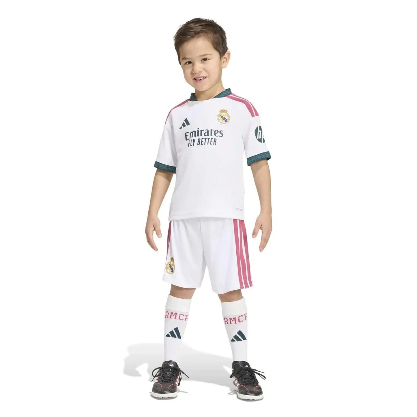 Camiseta y Pantalones Cortos Niños Real Madrid Home 26/27 - Con Medias