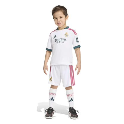Camiseta y Pantalones Cortos Niños Real Madrid Home 26/27 - Con Medias