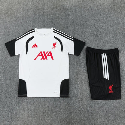 Camiseta y Pantalón entrenamiento Liverpool 26/27