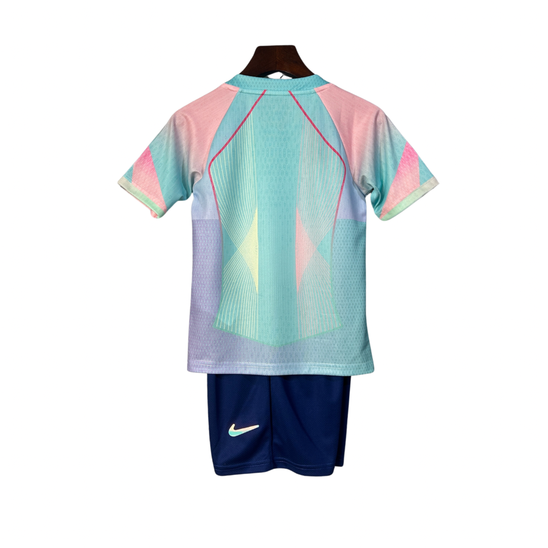 Camiseta y Pantalón Corto Niño FC Barcelona Edición Especial