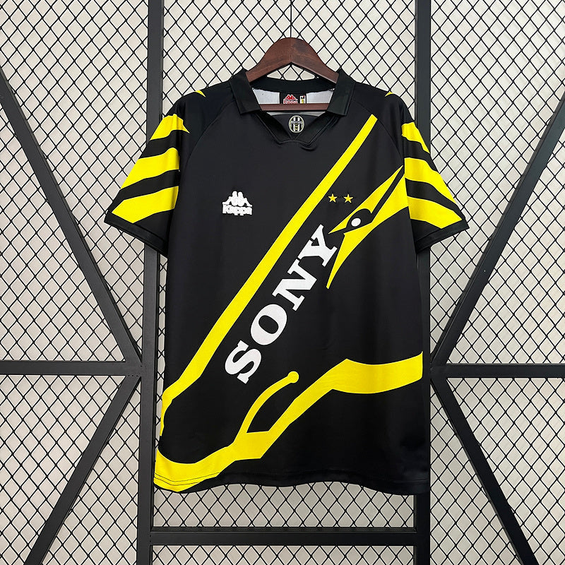 Camiseta Retro Juventus Third Game 96/97