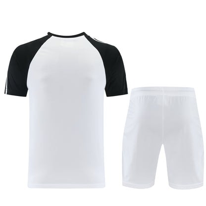 Camiseta y Pantalón corto Entrenamiento Juventus 26/27