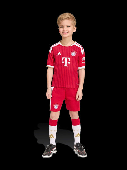 Camiseta y Pantalones Cortos para Niños Bayern de Múnich Home 26/27