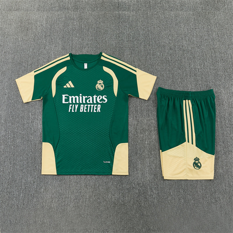 Camiseta y Pantalón corto Entrenamiento Real Madrid 26/27