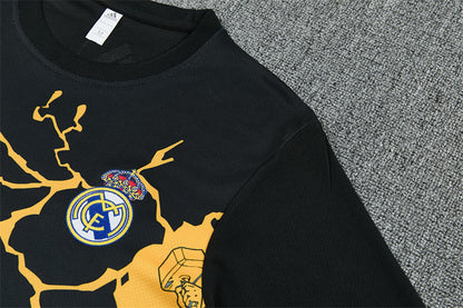 Camiseta y Pantalones Cortos Niños Real Madrid Marvel 25/26