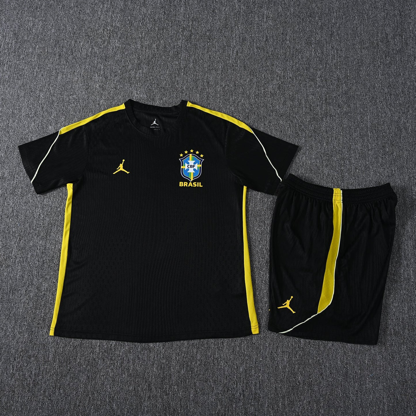 Camisa e Pantalones Cortos para Niño Brasil 26/27