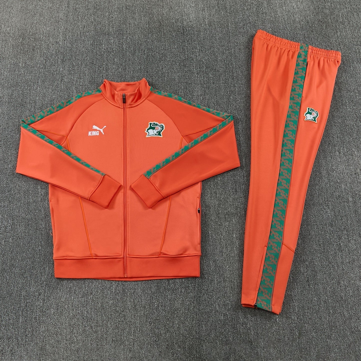 Chandal Costa de Marfil 26/27