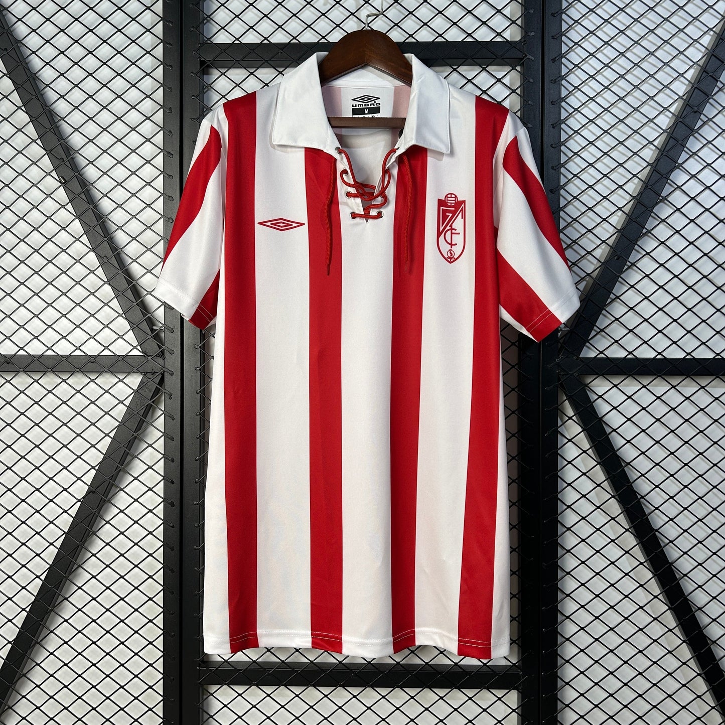 Camiseta Retro Granada Home 05/06
