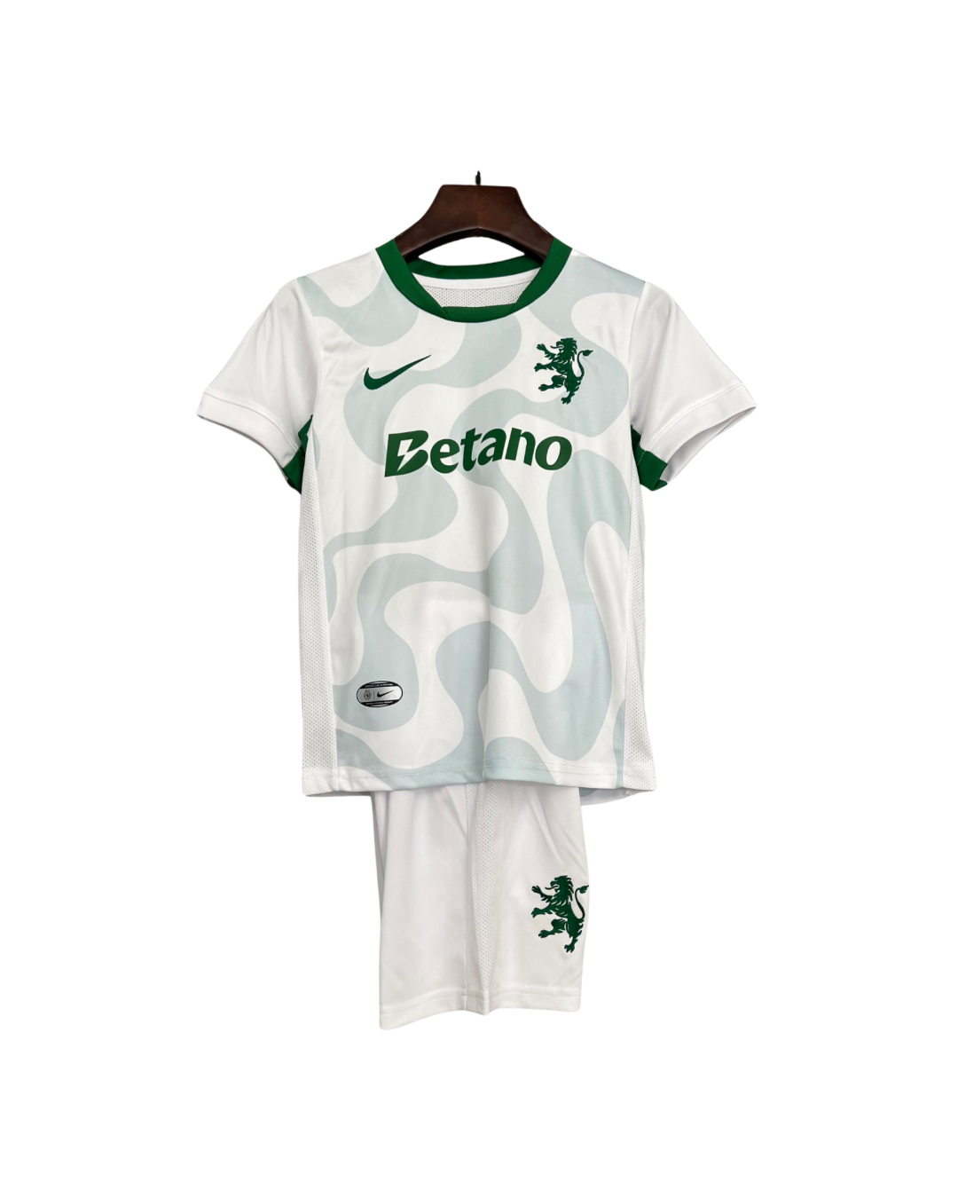 Camiseta y Pantalones Cortos para Niños  Sporting Lisbon away 25/26