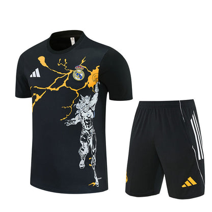Camiseta y Pantalones Cortos Niños Real Madrid Marvel 25/26