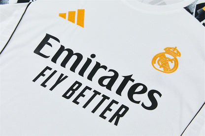 Camiseta y Pantalones Cortos Niños Real Madrid Marvel 25/26