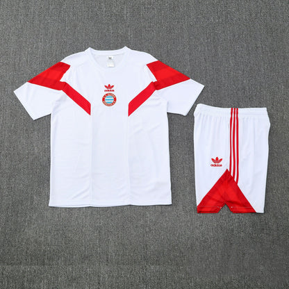 Camiseta y Pantalón entrenamiento Bayern 25/26