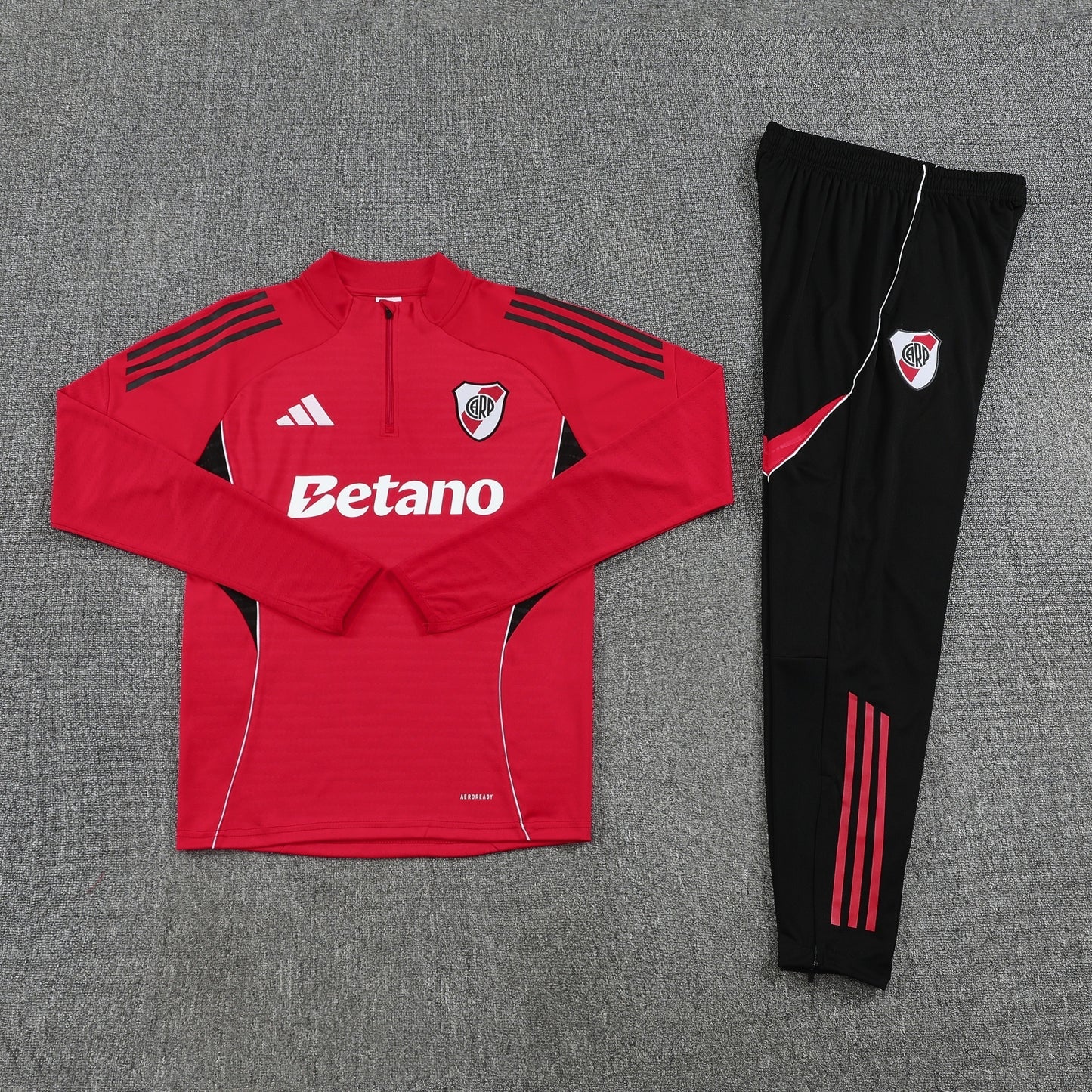 Chandal River Plate Niño 25/26