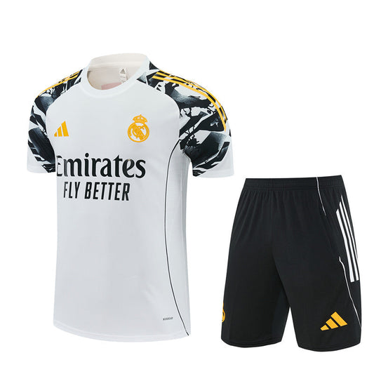 Camiseta y Pantalón corto Entrenamiento Real Madrid Marvel 25/26
