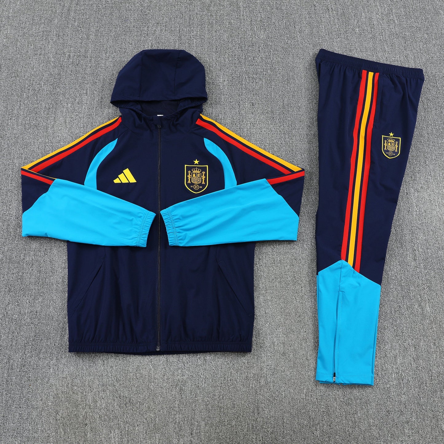 Chaqueta y pantalón impermeables de España Chándal