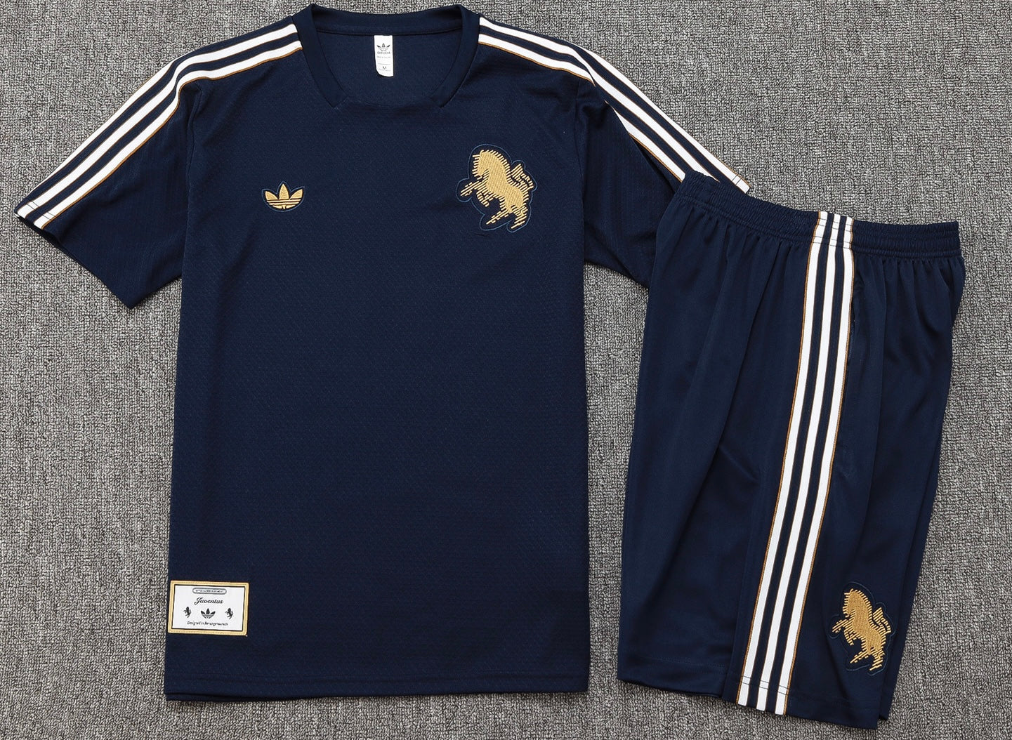 Camisa y Pantalones Cortos para Niños Juventus 25/26