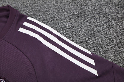 Camiseta y Pantalón entrenamiento Manchester United 25/26