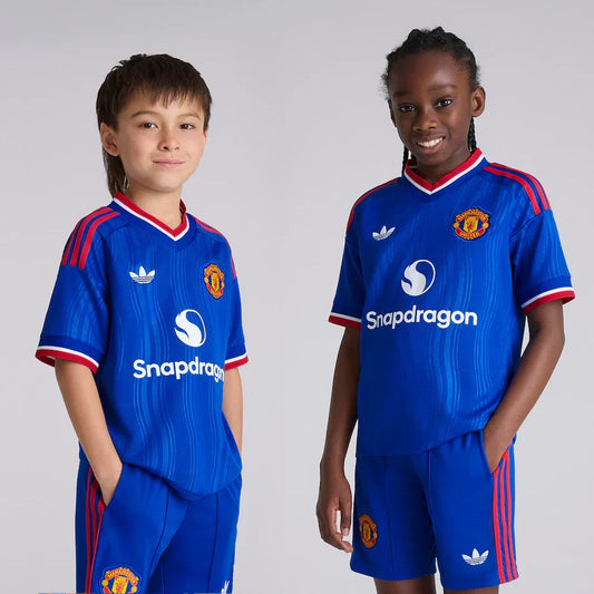 Camiseta y Pantalones Cortos para Niño Manchester United Away 26/27