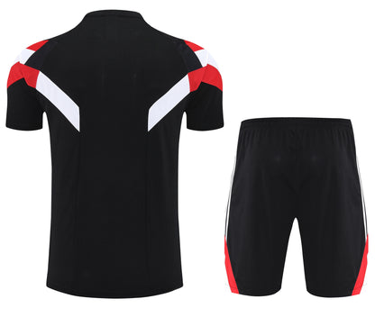 Camiseta y Pantalón entrenamiento Manchester United 25/26