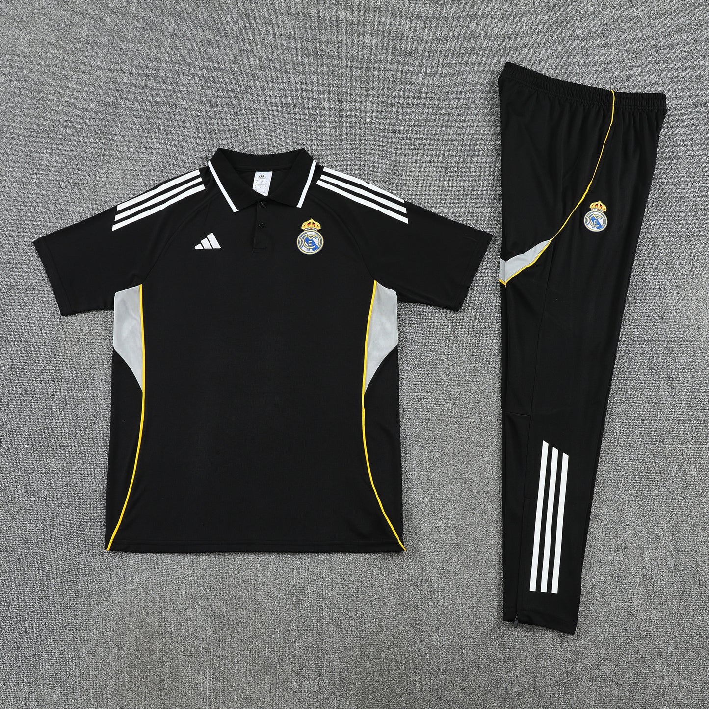 Camiseta y pantalón Real Madrid 25/26