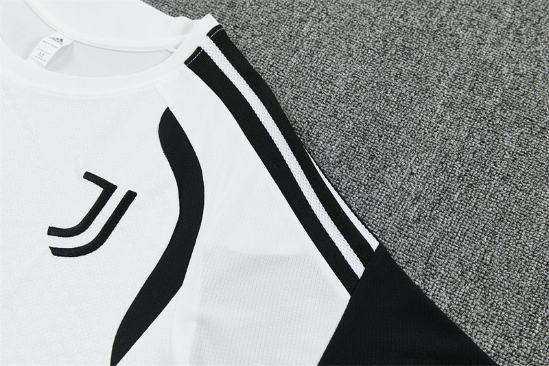 Camisa y Pantalones Cortos para Niños Juventus 26/27