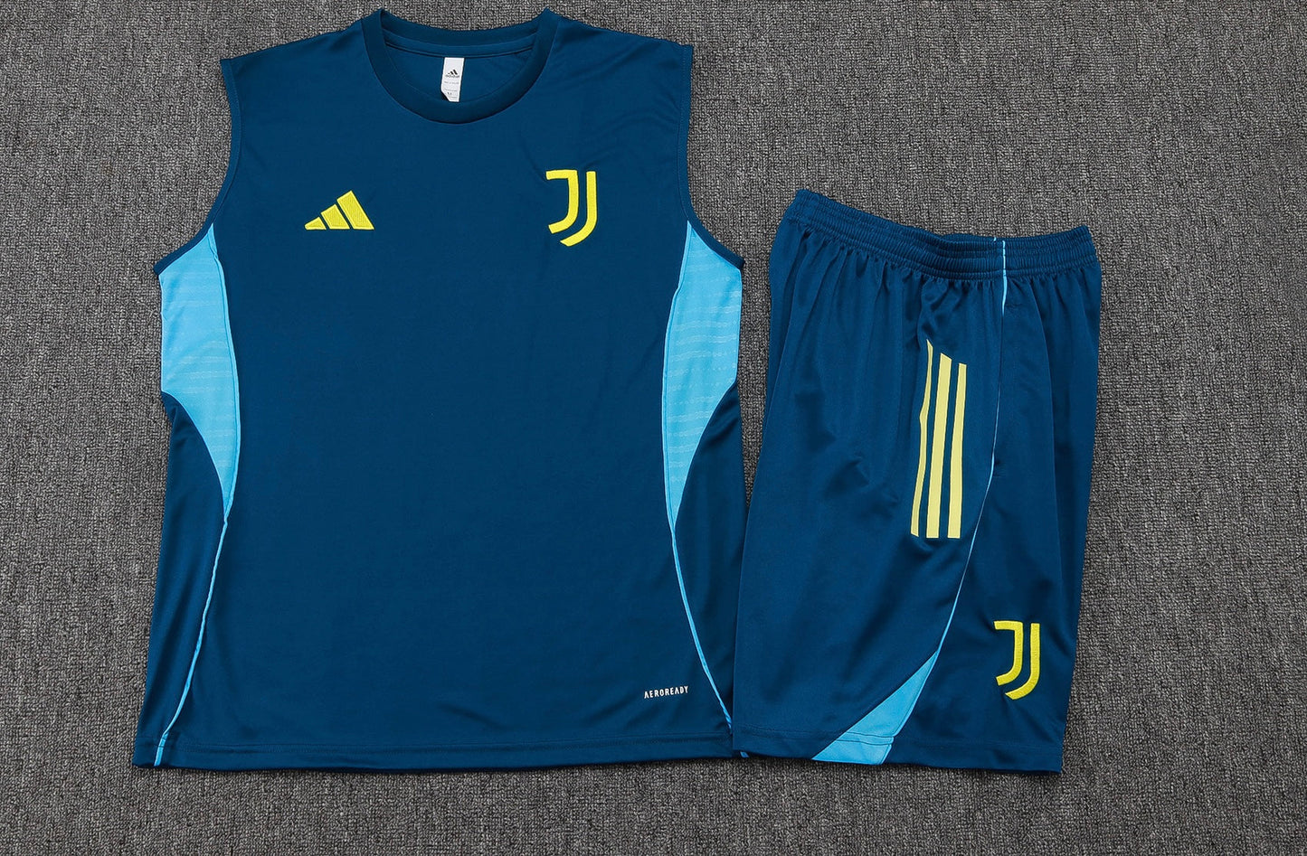 Camiseta y Pantalón corto Entrenamiento Juventus 25/26