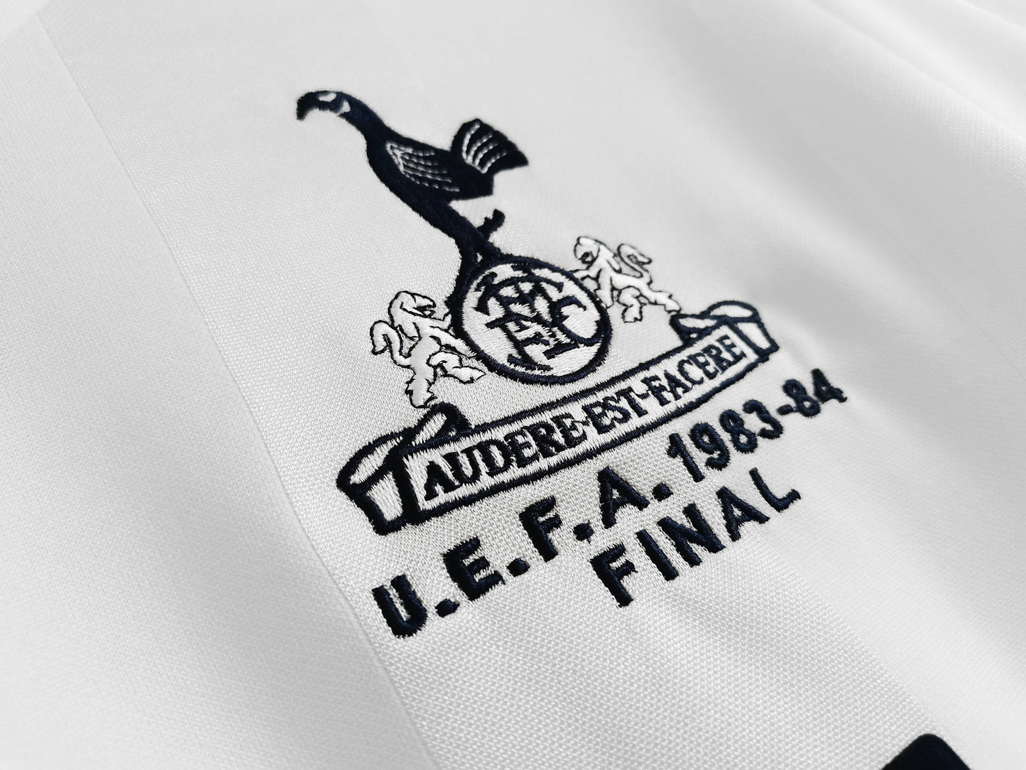 Camiseta Retro Home Tottenham Hotspur 1983/84