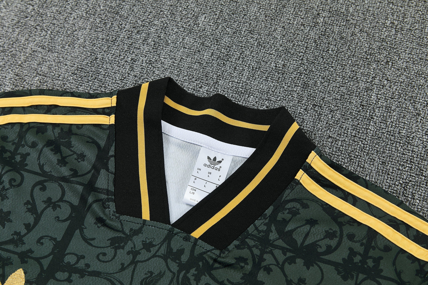 Camiseta y pantalón Liverpool 26/27