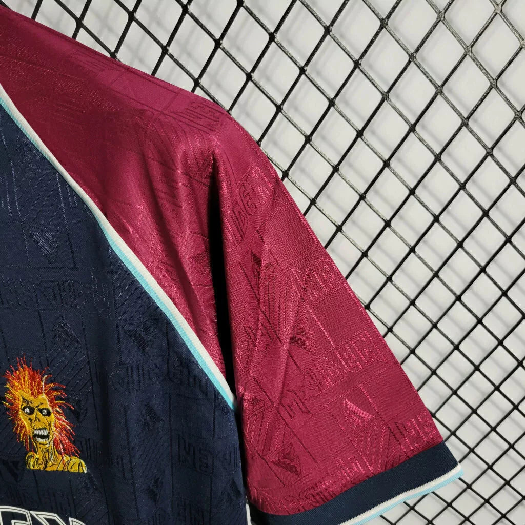 Camiseta Retro West Ham Iron Maiden 1999