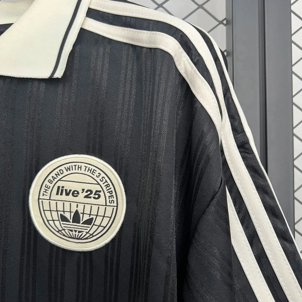 Camiseta Adidas x Oasis Tour