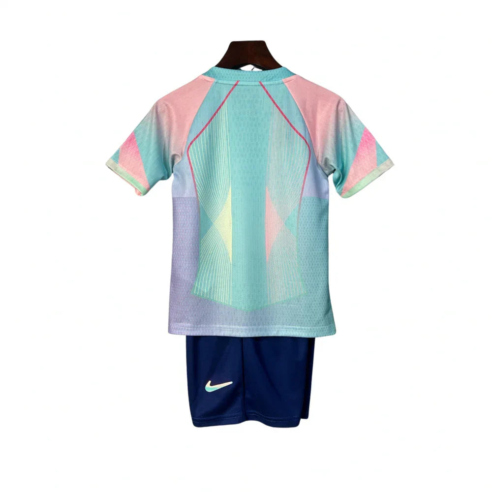 Camiseta y Pantalón Corto Niño FC Barcelona Edición Especial