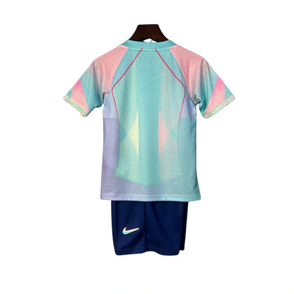 Camiseta y Pantalón Corto Niño FC Barcelona Edición Especial
